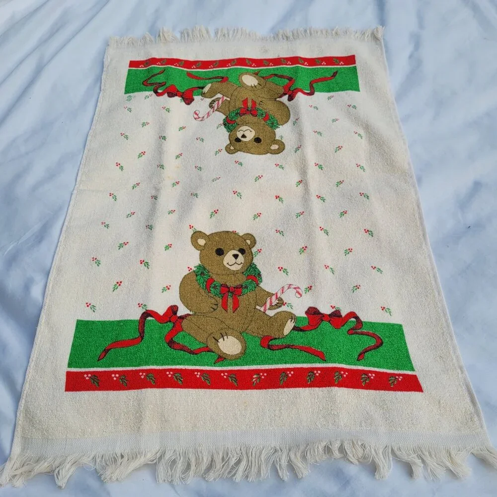 Cannon Dish Towels Vintage Christmas Wreath Bears Candy Canes USA Set 4 Kitchen
